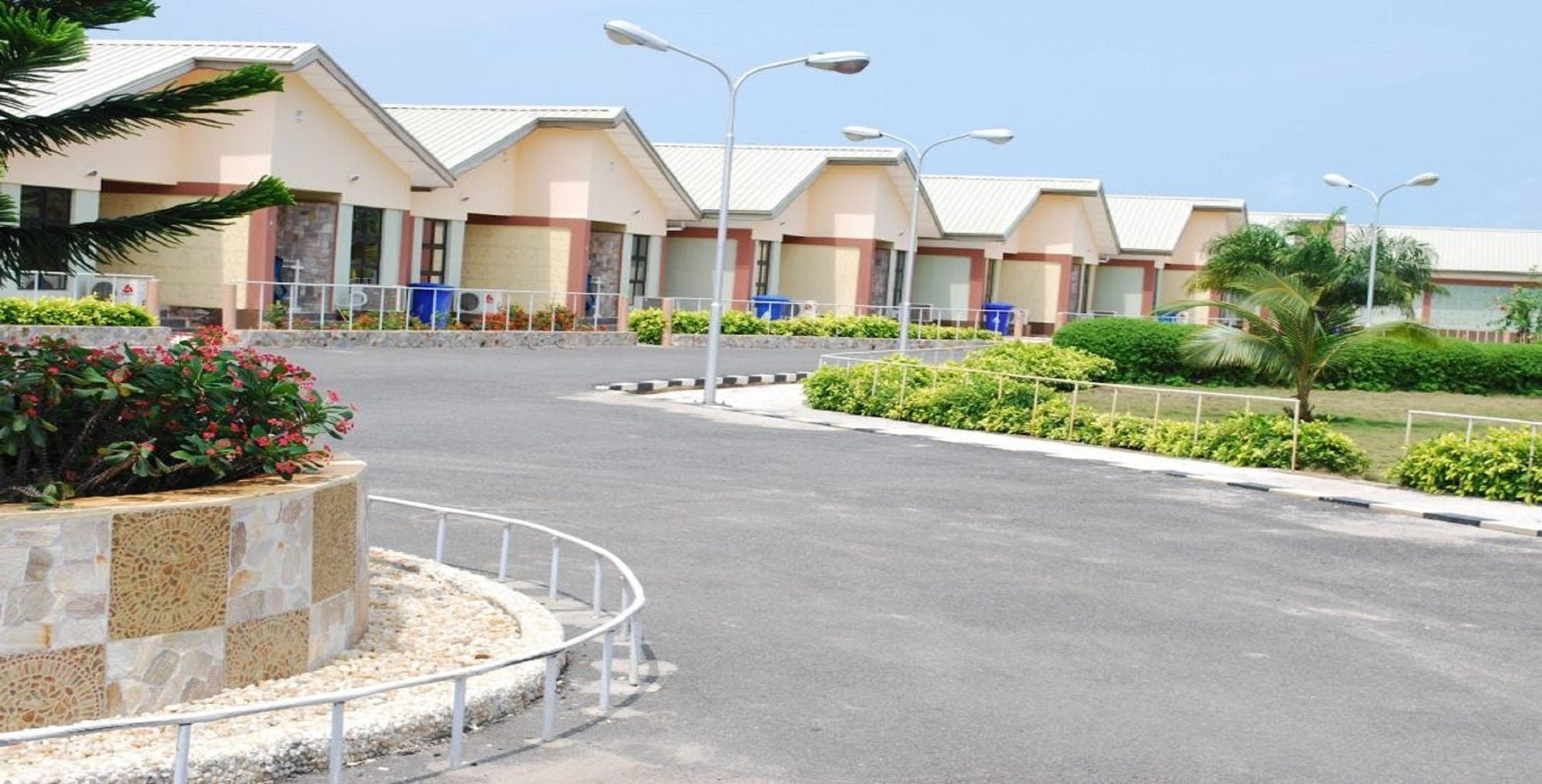 Whispering Palms Resort Magbon Exterior foto